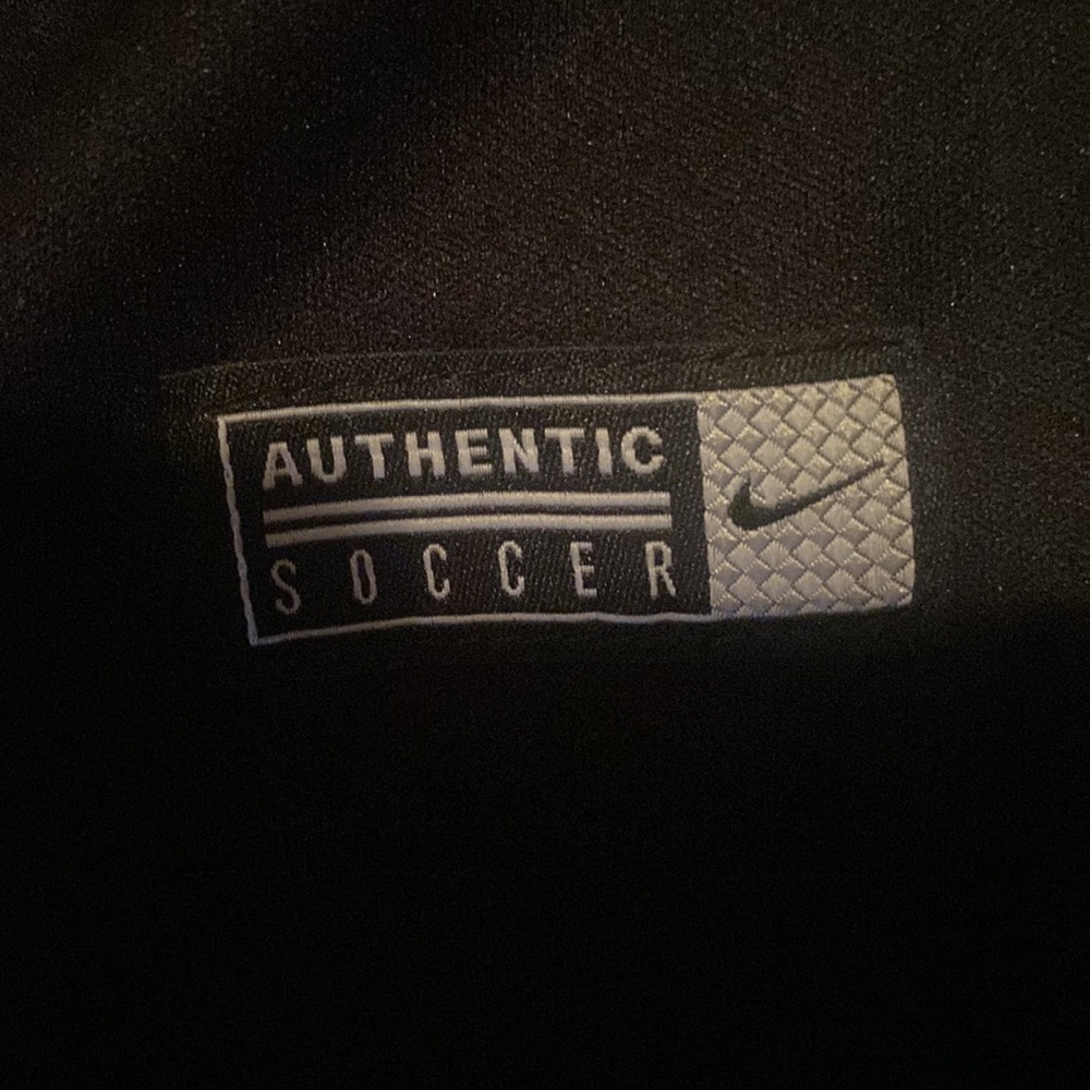 🔥 Nike Pullover, Worn twice, looks brand new 🔥 - Picture 4 of 4